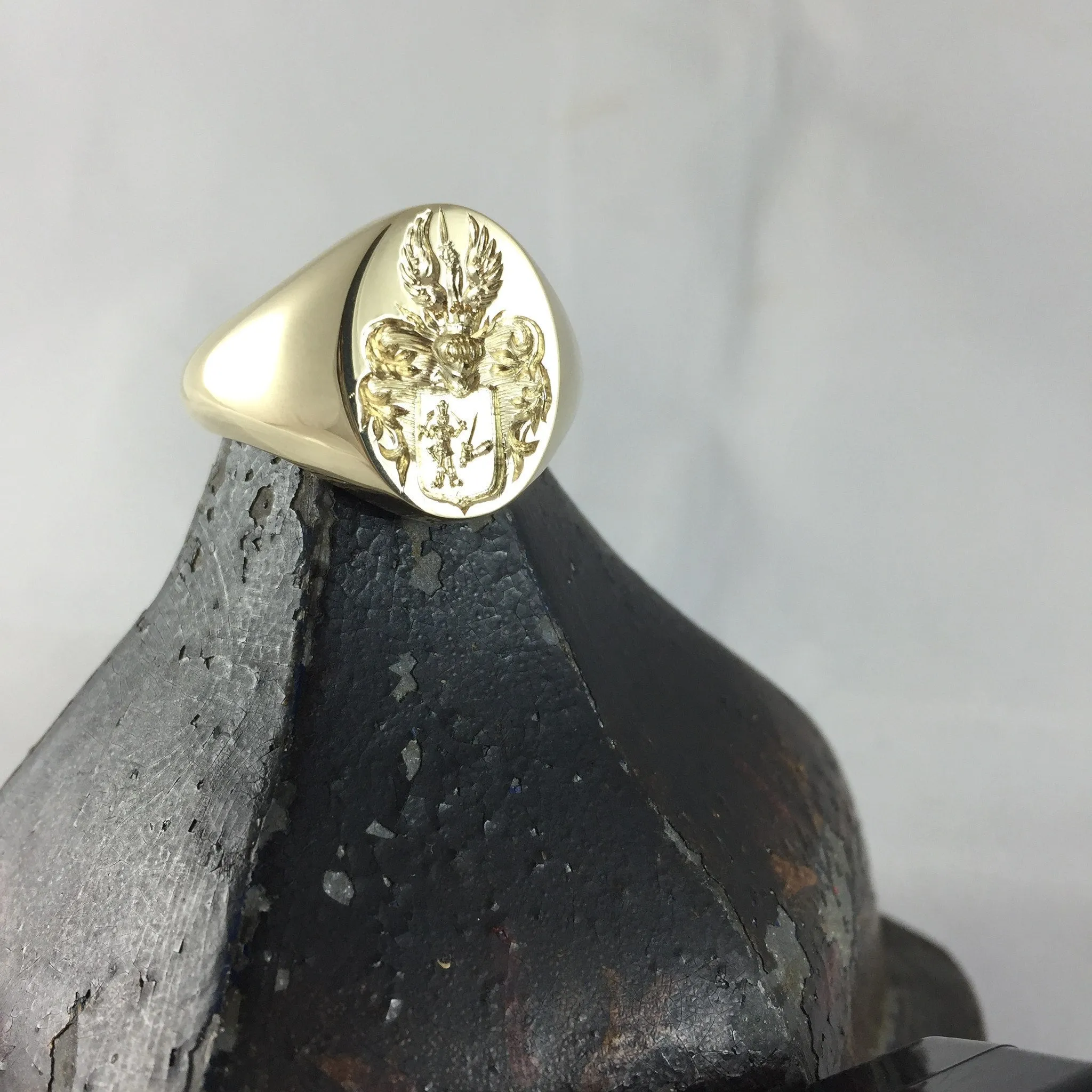 Family Coat of Arms Seal Engraved 18mm x 13mm -  9 Carat Yellow Gold Signet Ring